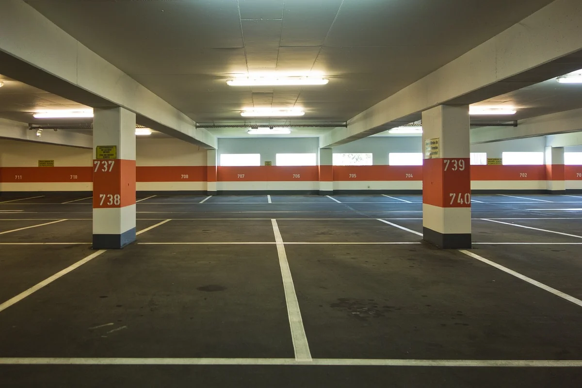 Étape 3 : Tracer et niveler : le secret d’un départ réussi